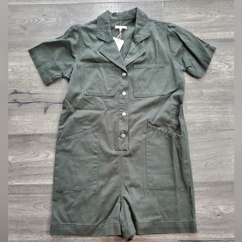 Gianni Bini | NWT Green Collared Short Sleeve Romper